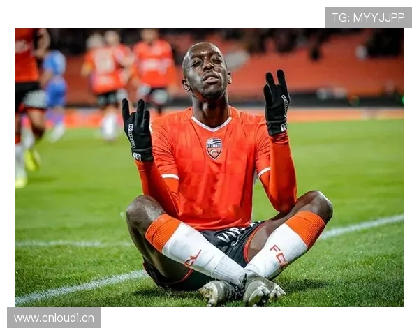 蒙彼利埃防线近期表现稳健,防守结构与数据走势清晰 蒙彼利埃防线近期表现稳健,防守结构与数据走势清晰