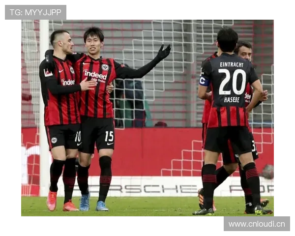 拜仁防线问题持续暴露，防守稳定性下降影响争冠形势