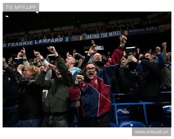 切尔西大规模引援效果存疑,球队表现与投入匹配度引发讨论 切尔西大规模引援效果存疑,球队表现与投入匹配度引发讨论