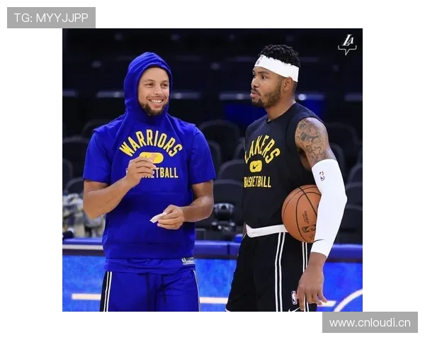 泰雷西·马克西无球跑位提升助攻率显著超过队友沃克